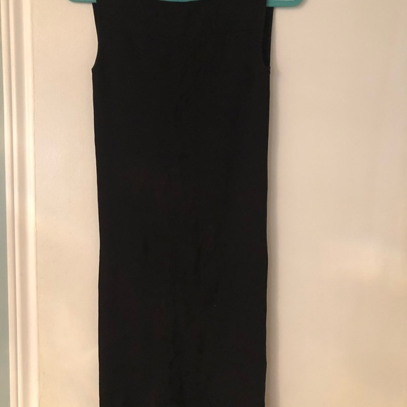 Zara dress with open back - Picture 2 of 3